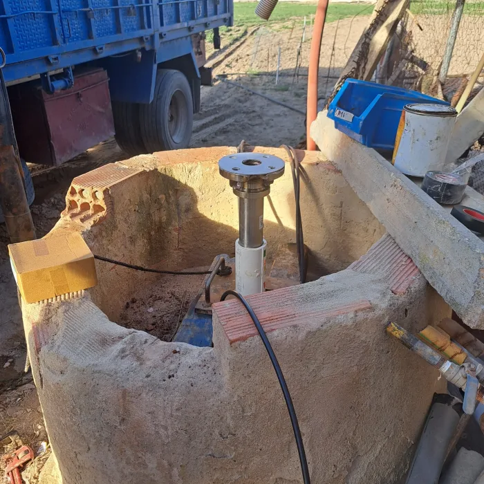Bomba de pozo instalada por Electricidad Lansa