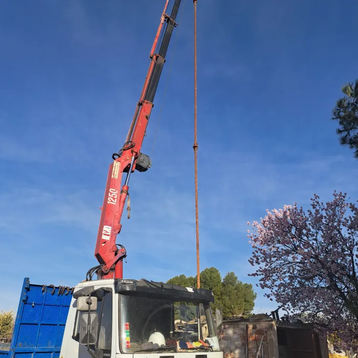 Construcción de un pozo instalado por Electricidad Lansa